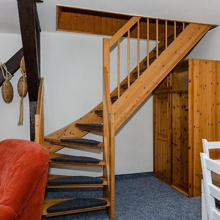 3-Raum-Fewo-Fuer-5-Personen-1-Aufbettung-Auf-Ruegen Apartment Шапроде Екстериор снимка