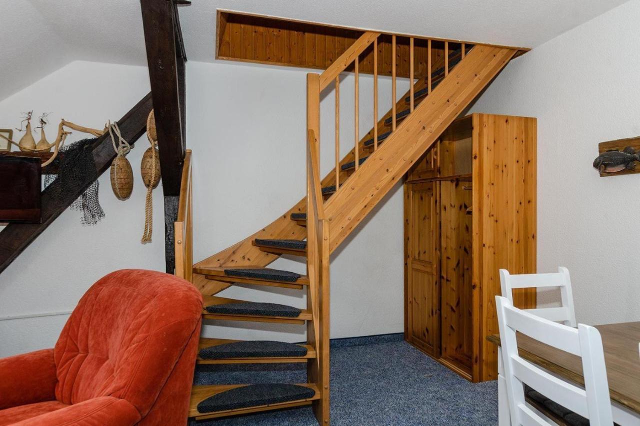 3-Raum-Fewo-Fuer-5-Personen-1-Aufbettung-Auf-Ruegen Apartment Шапроде Екстериор снимка
